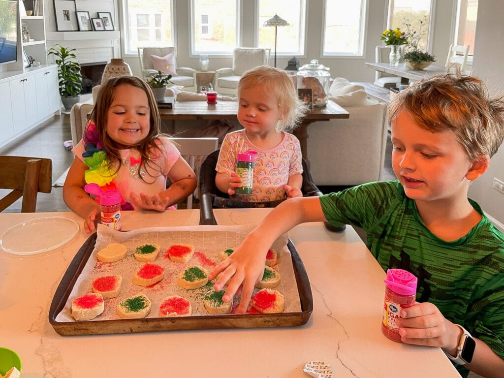 Baking cookies: activities to do with your grandchildren