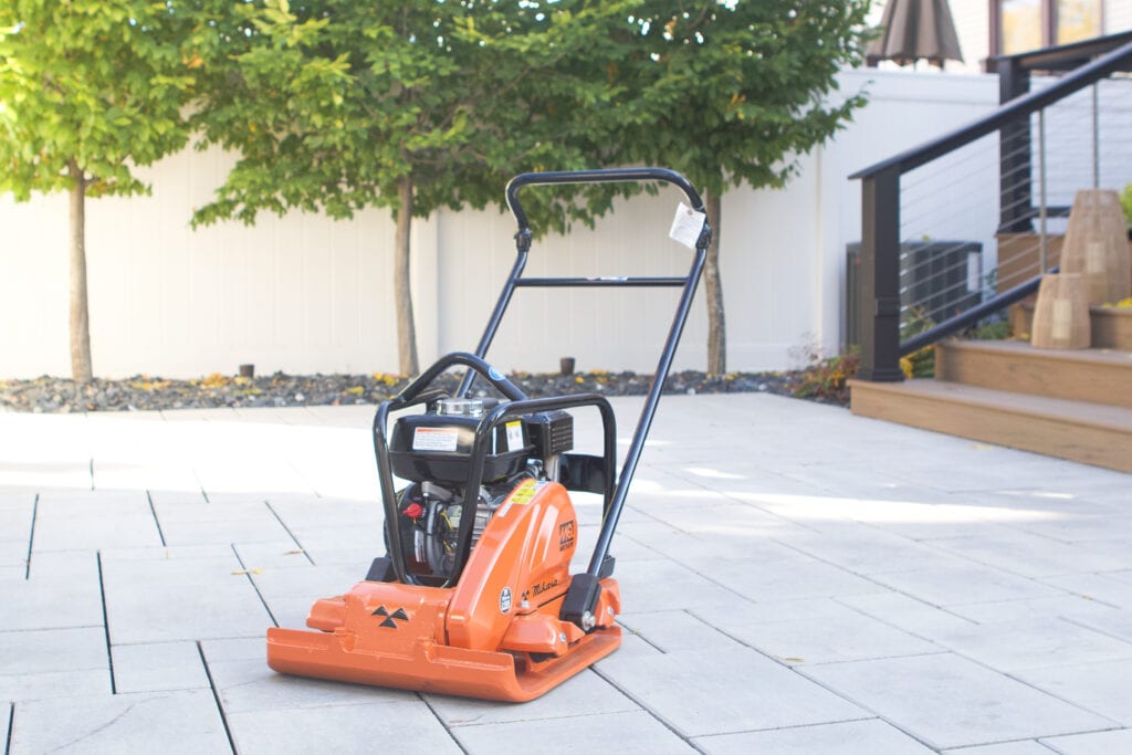 Using a vibratory plate compactor for the job