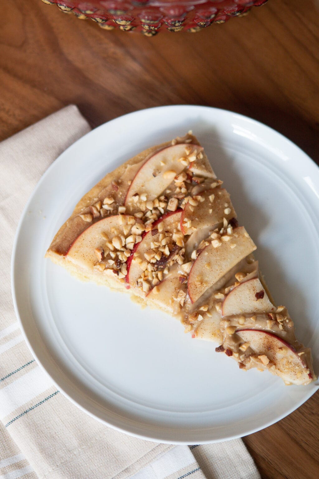 How to make taffy apple pizza