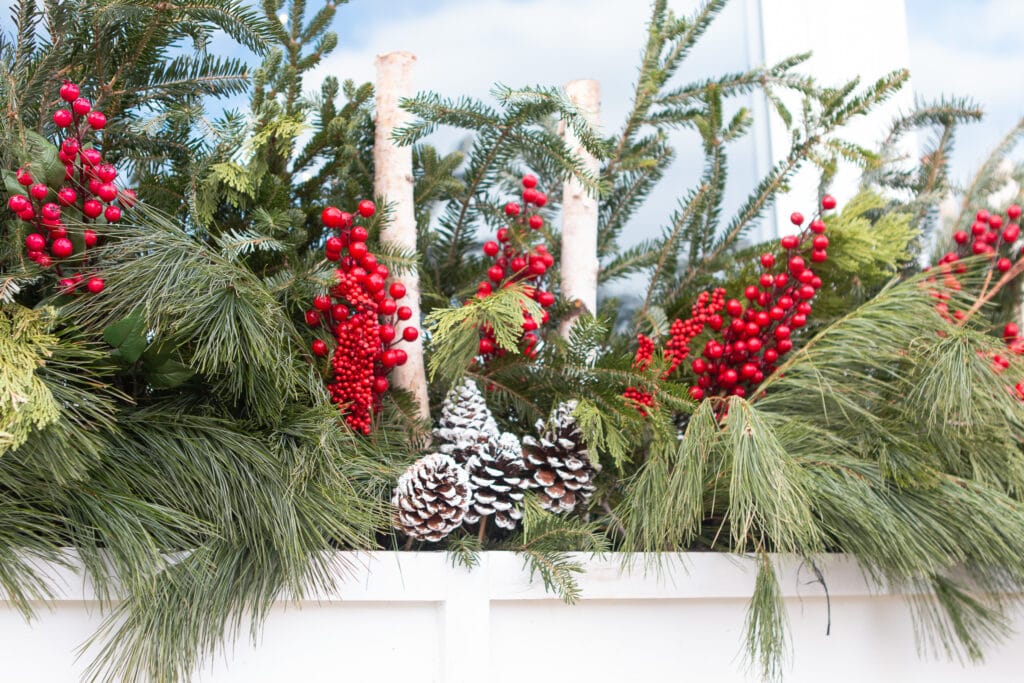 How to create your own holiday window box