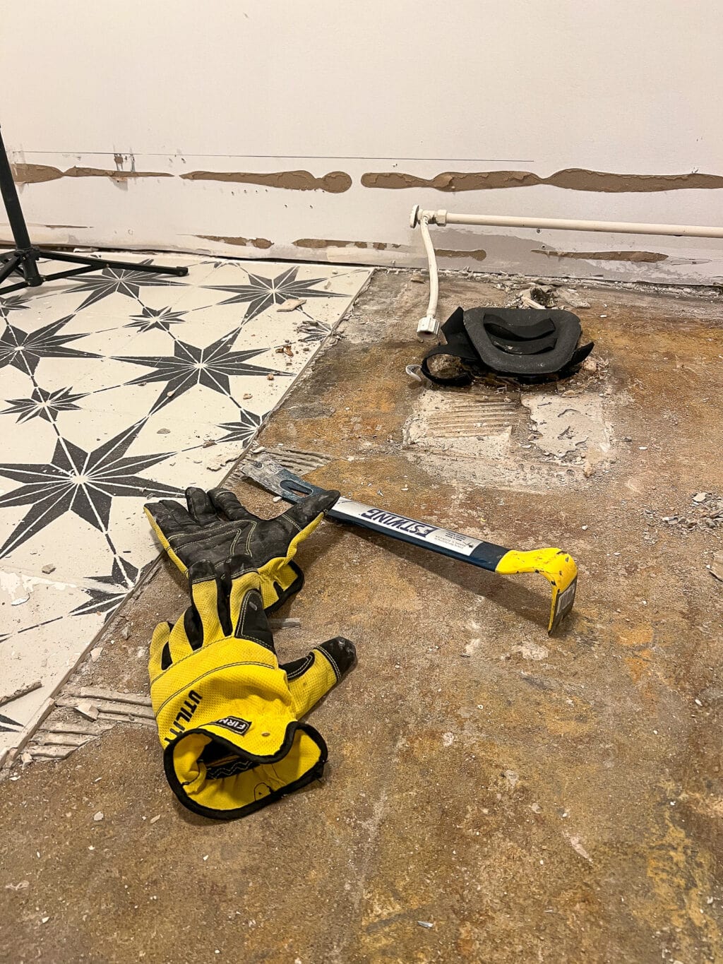 My best tips to remove floor tile