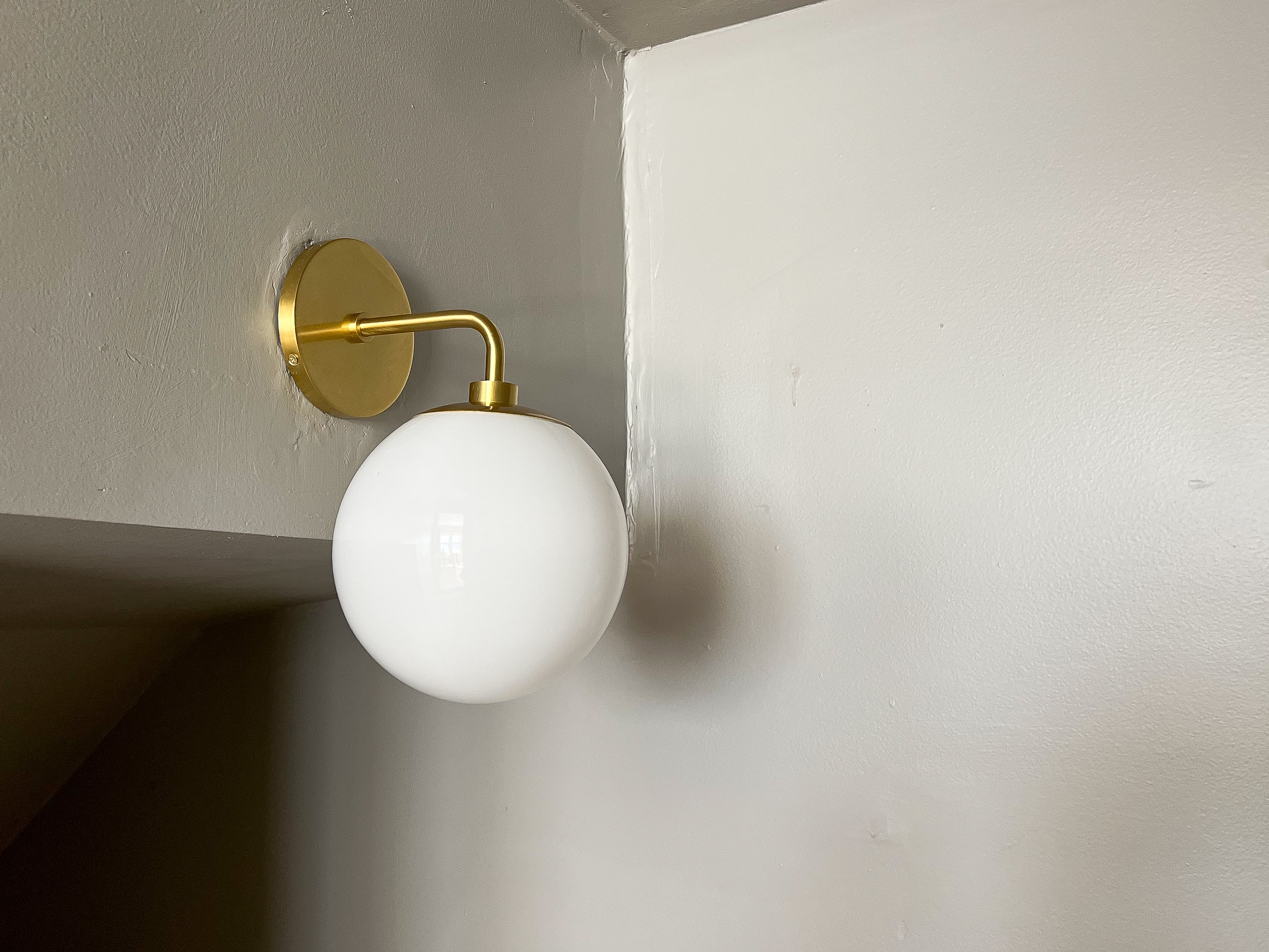Tips to choose stairwell lighting