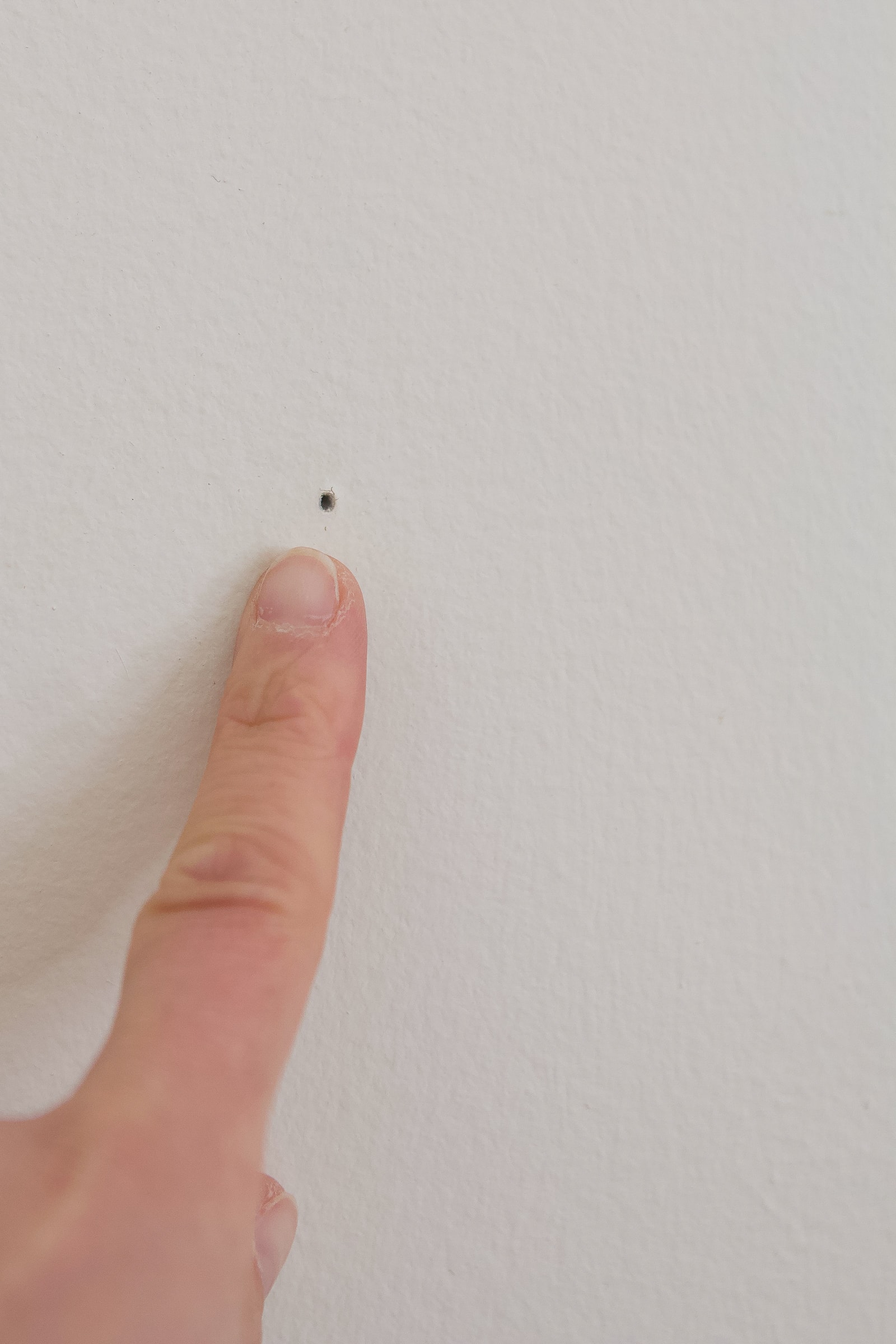 My best tips to fill nail holes in drywall