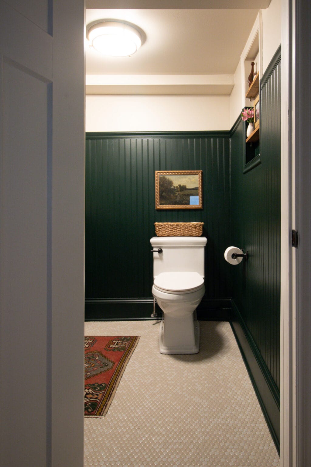 Choosing The Best Paint Color For A Windowless Bathroom