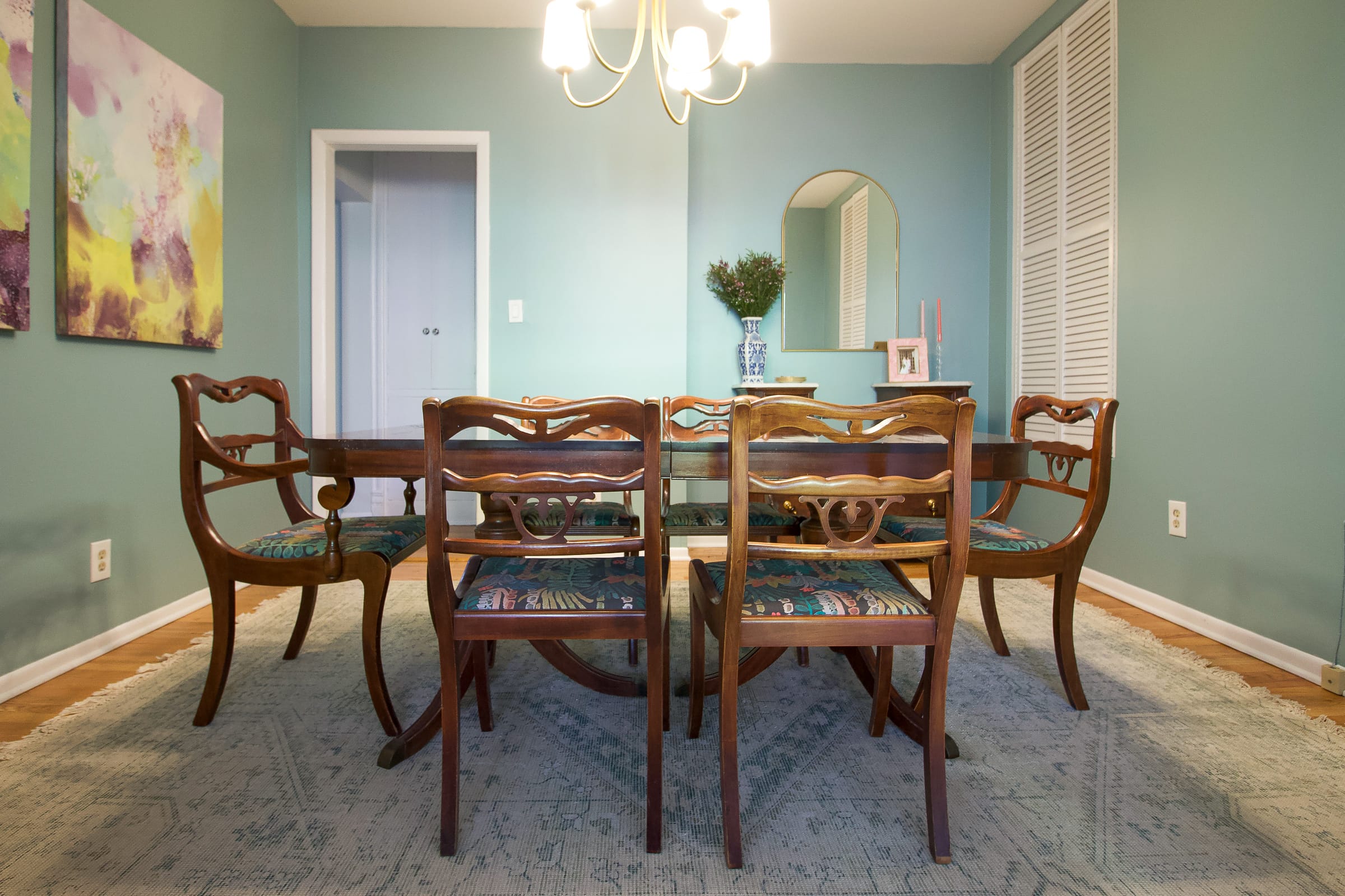 The dining room space in this charming condo