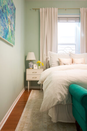 Reader OMG! – Molly’s Charming and Colorful Condo