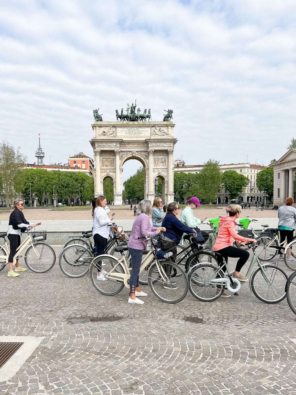 Bike tour through the city