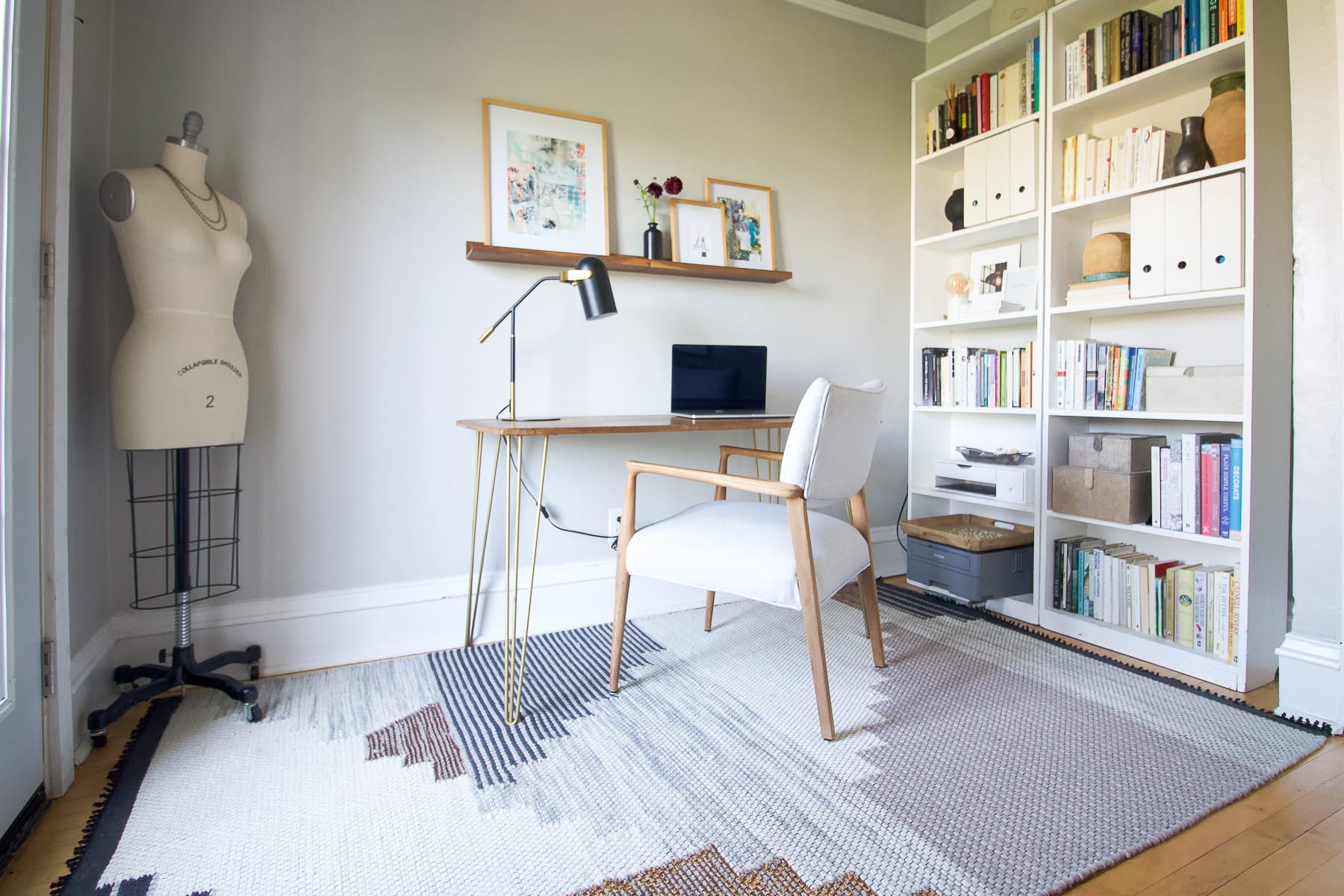 How to create a renter-friendly home office