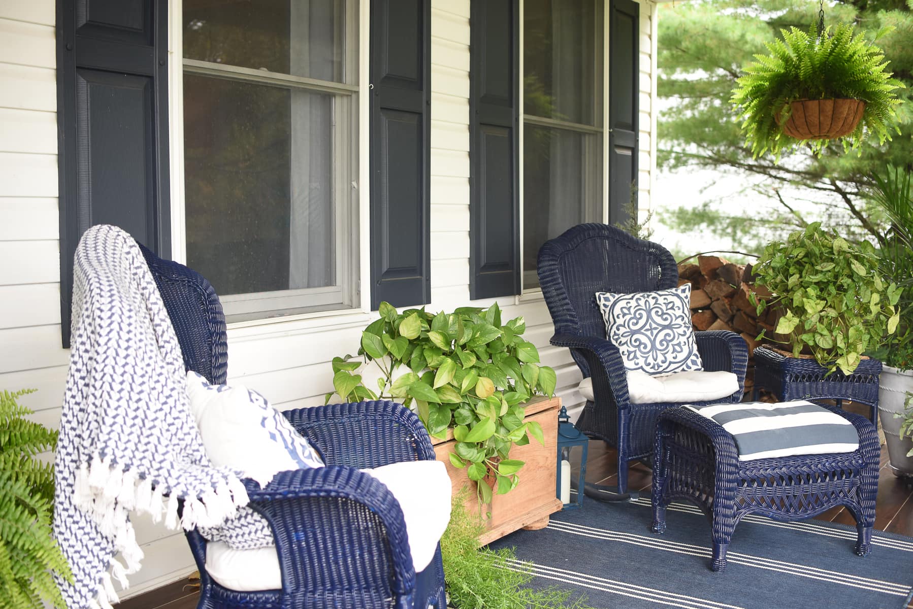 The front porch on this New Jersey colonial style home