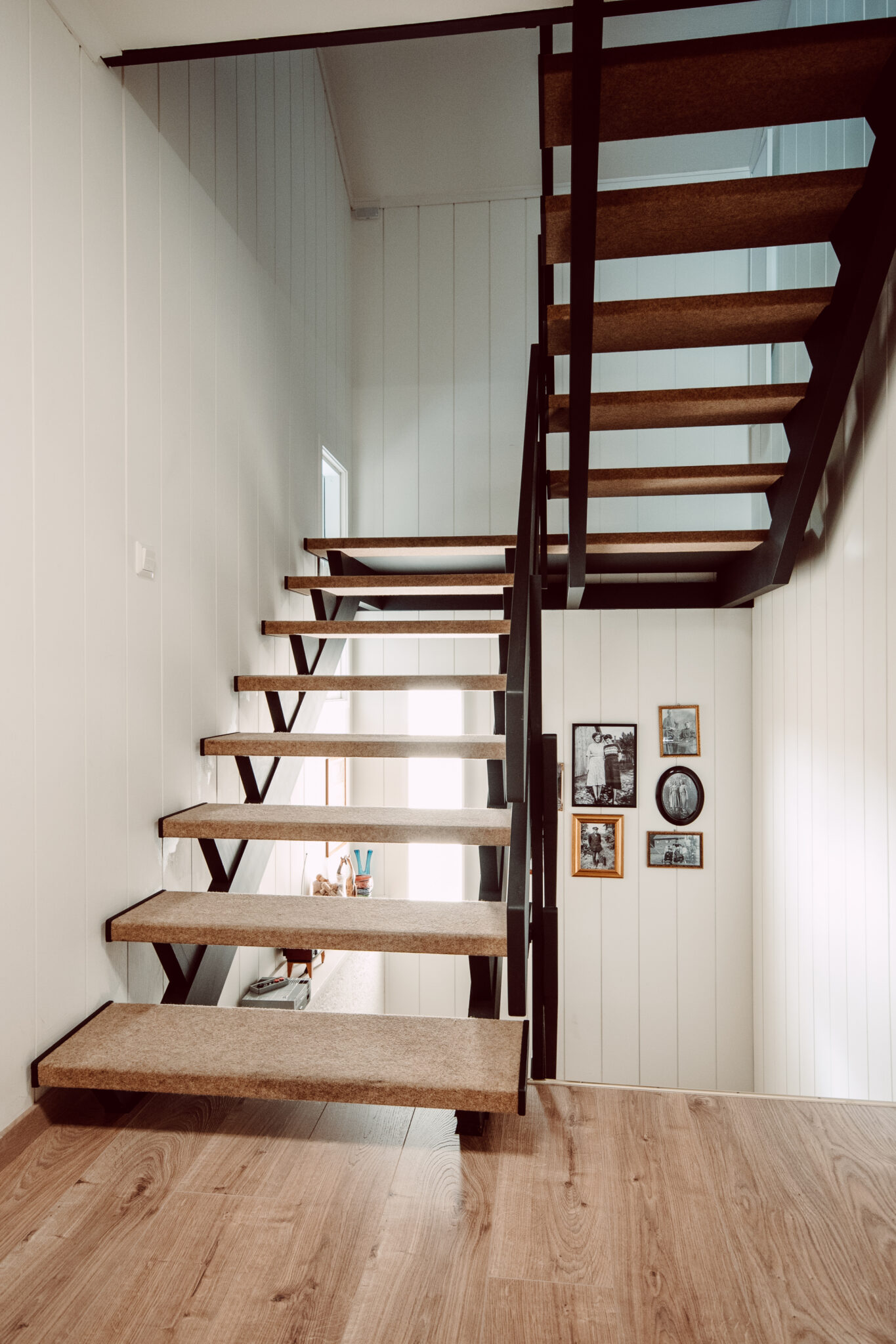 Minimalist Scandinavian Design For Penthouse Foyer photo