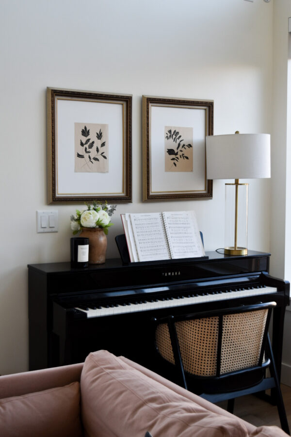 Impactful Design Ideas To Decorate Your Small Entryway