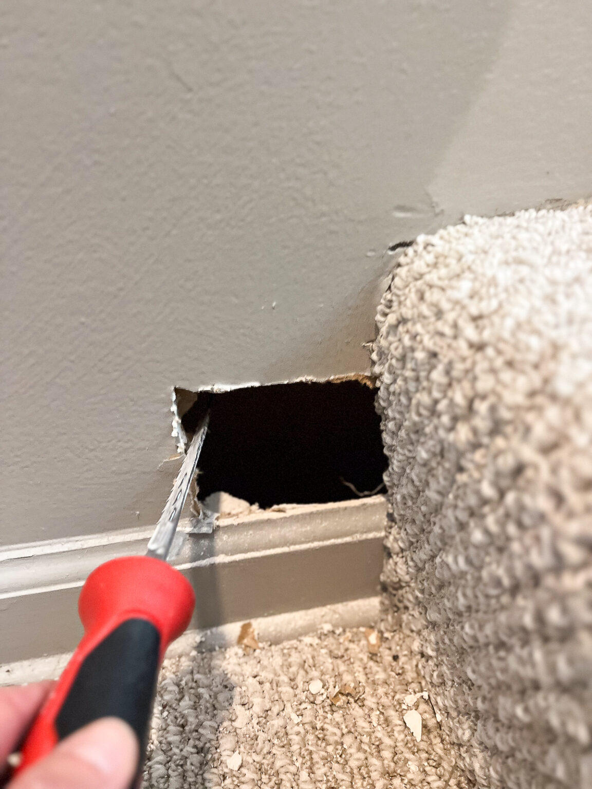 Drywall First Fix California Drywall Patch Repair (Step-by-Step Photos)