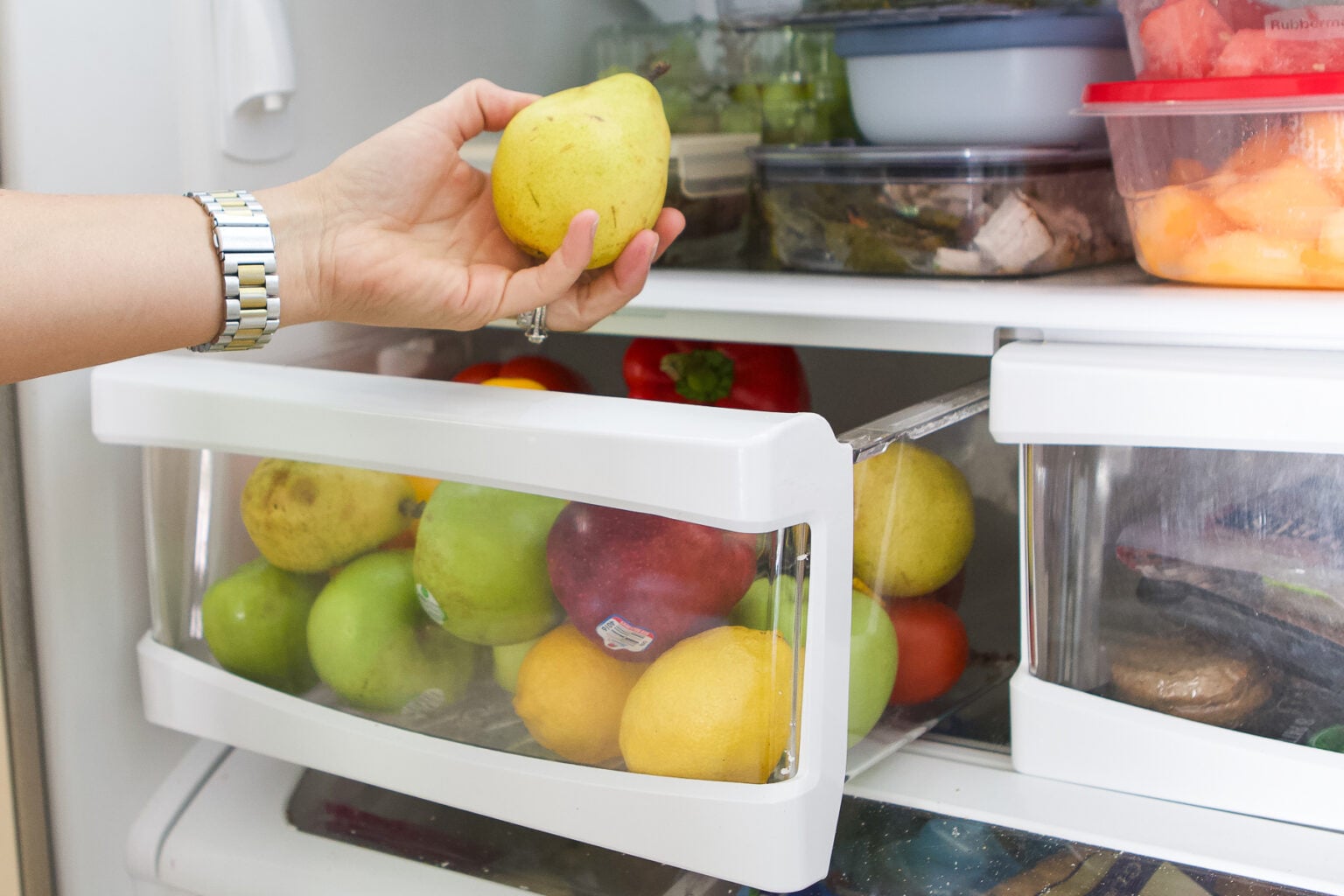 View of How To Get Rid of Fruit Flies In Your Kitchen (DIY Tips)