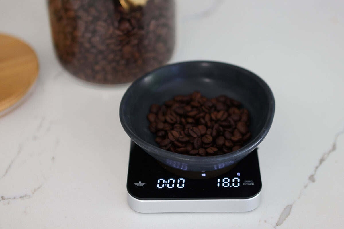 Use a scale when learning how to pull espresso