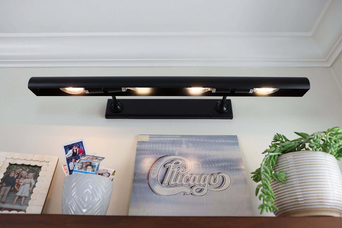 how to dim your picture frame lights